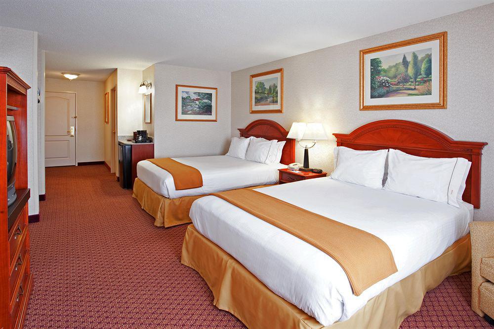 Holiday Inn Express & Suites - Sharon-Hermitage By Ihg West Middlesex Rom bilde