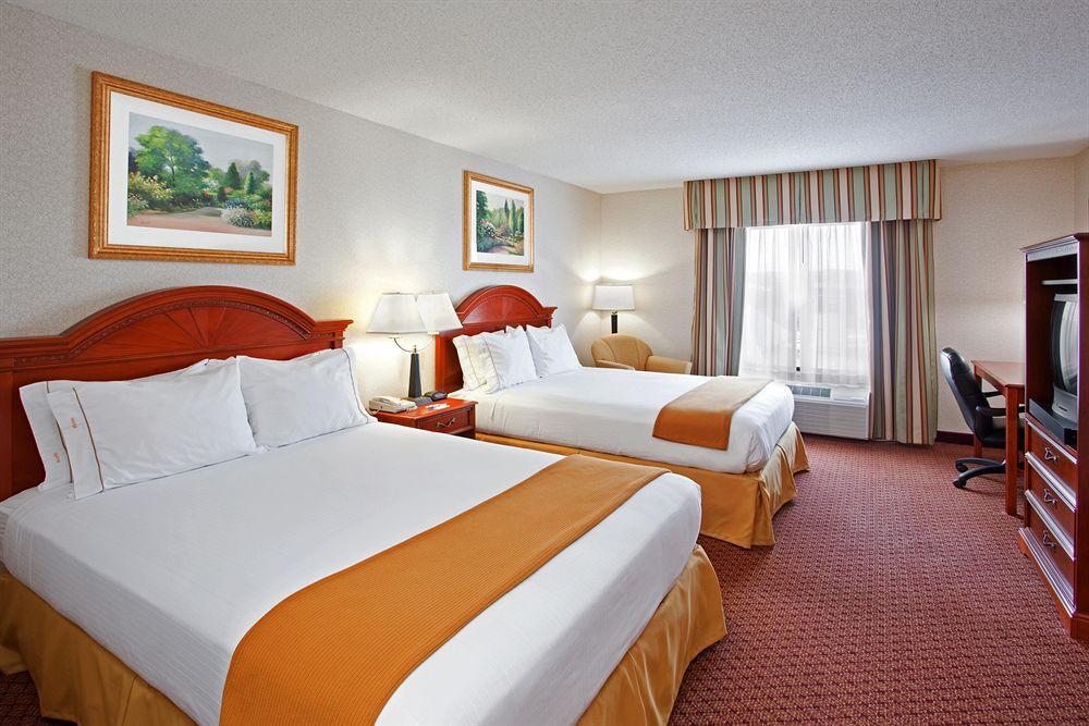 Holiday Inn Express & Suites - Sharon-Hermitage By Ihg West Middlesex Eksteriør bilde