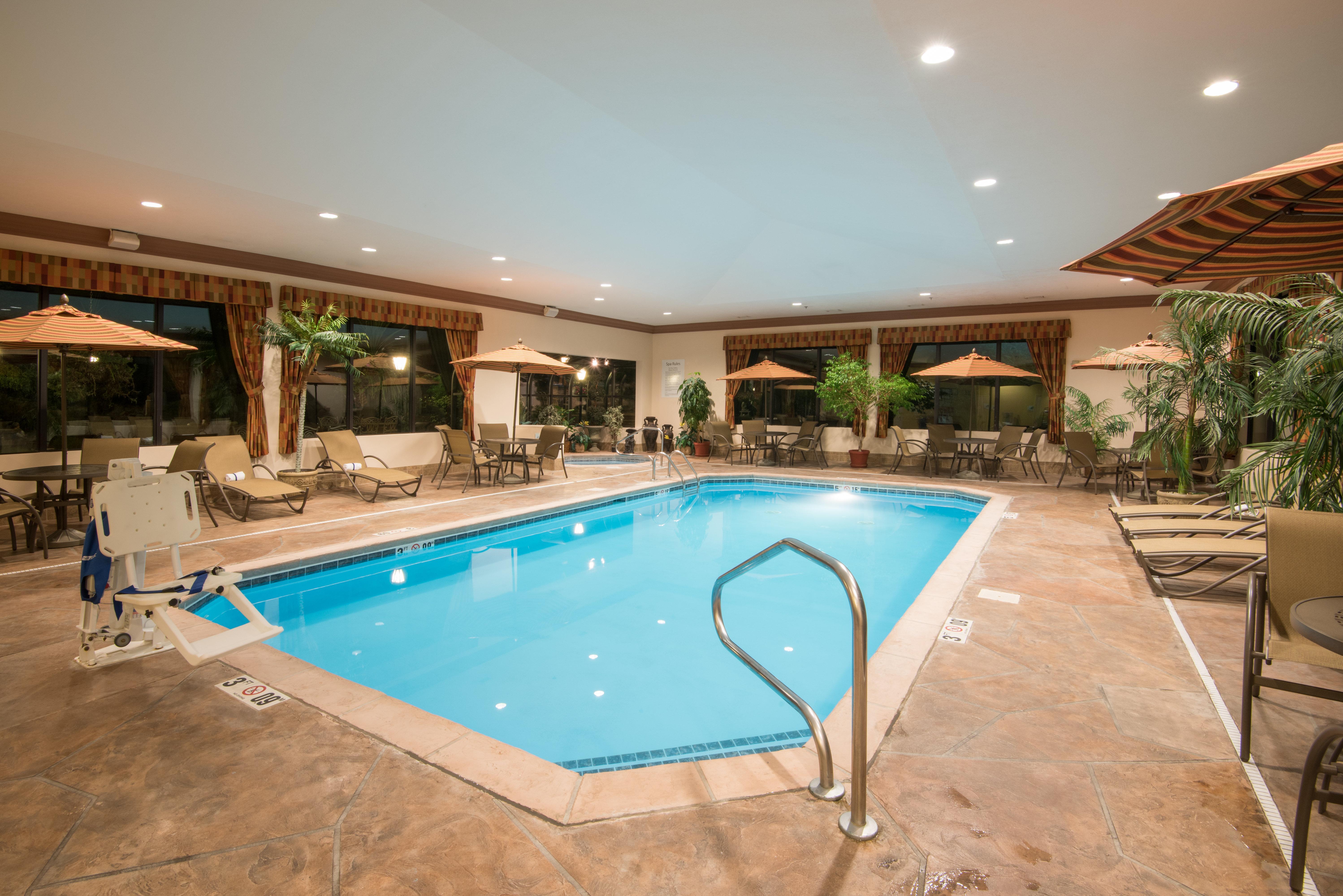 Holiday Inn Express & Suites - Sharon-Hermitage By Ihg West Middlesex Eksteriør bilde