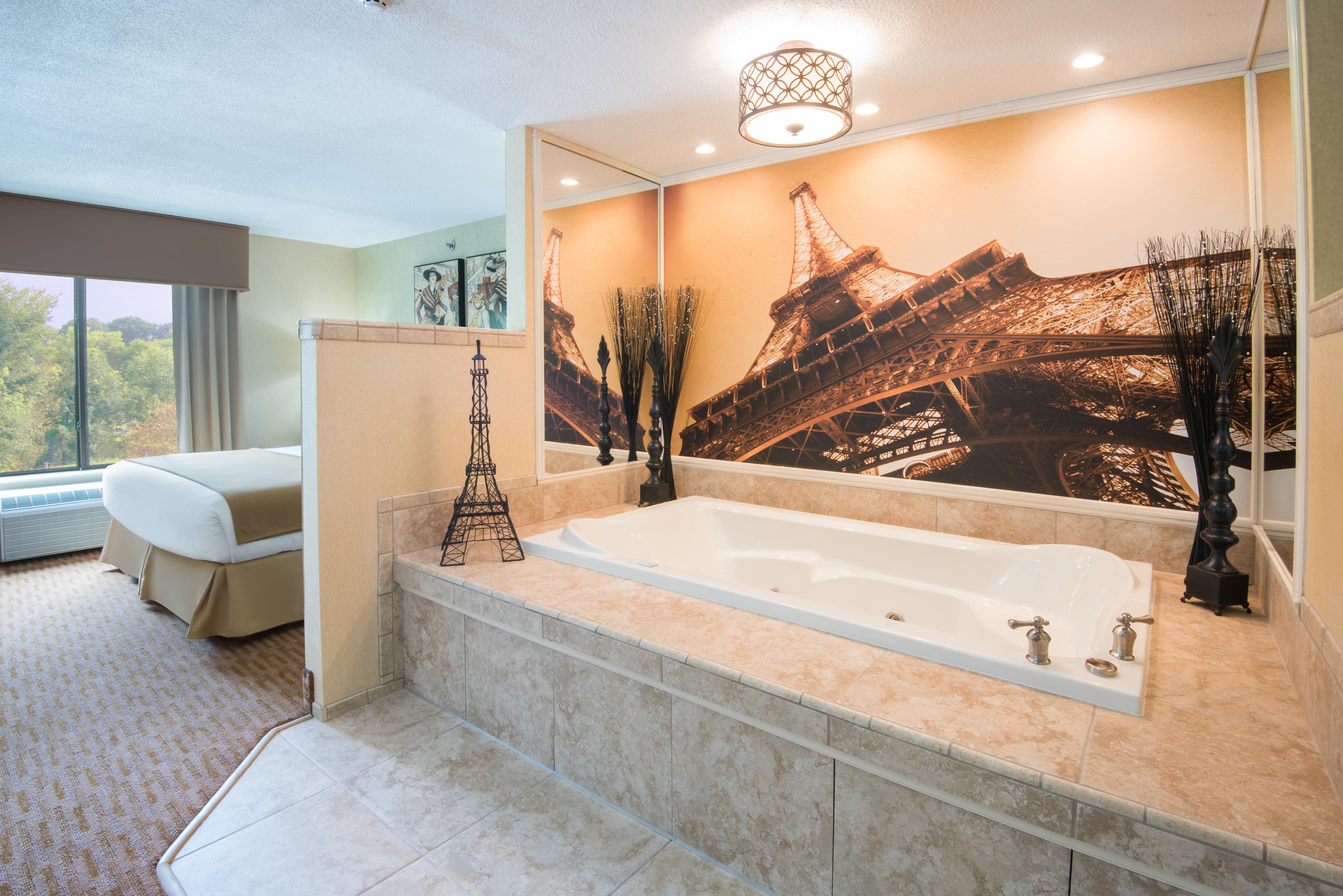 Holiday Inn Express & Suites - Sharon-Hermitage By Ihg West Middlesex Eksteriør bilde