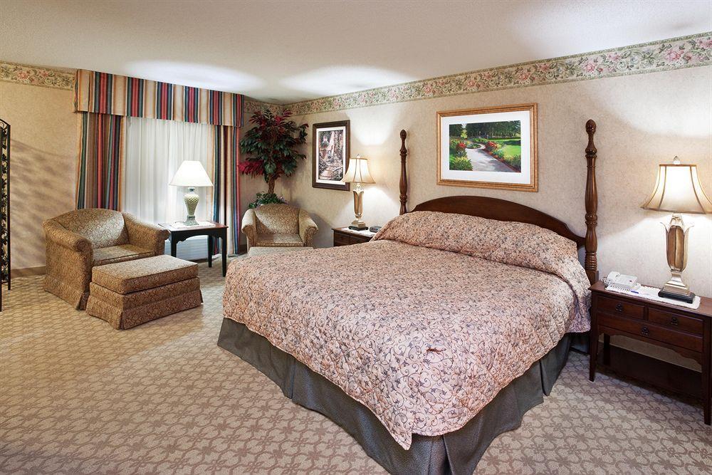 Holiday Inn Express & Suites - Sharon-Hermitage By Ihg West Middlesex Rom bilde